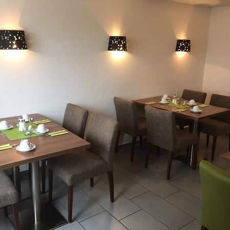 Stadthotel Bernstein Ratisbona Esterno foto