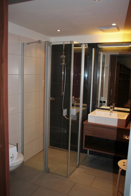 Stadthotel Bernstein Ratisbona Esterno foto